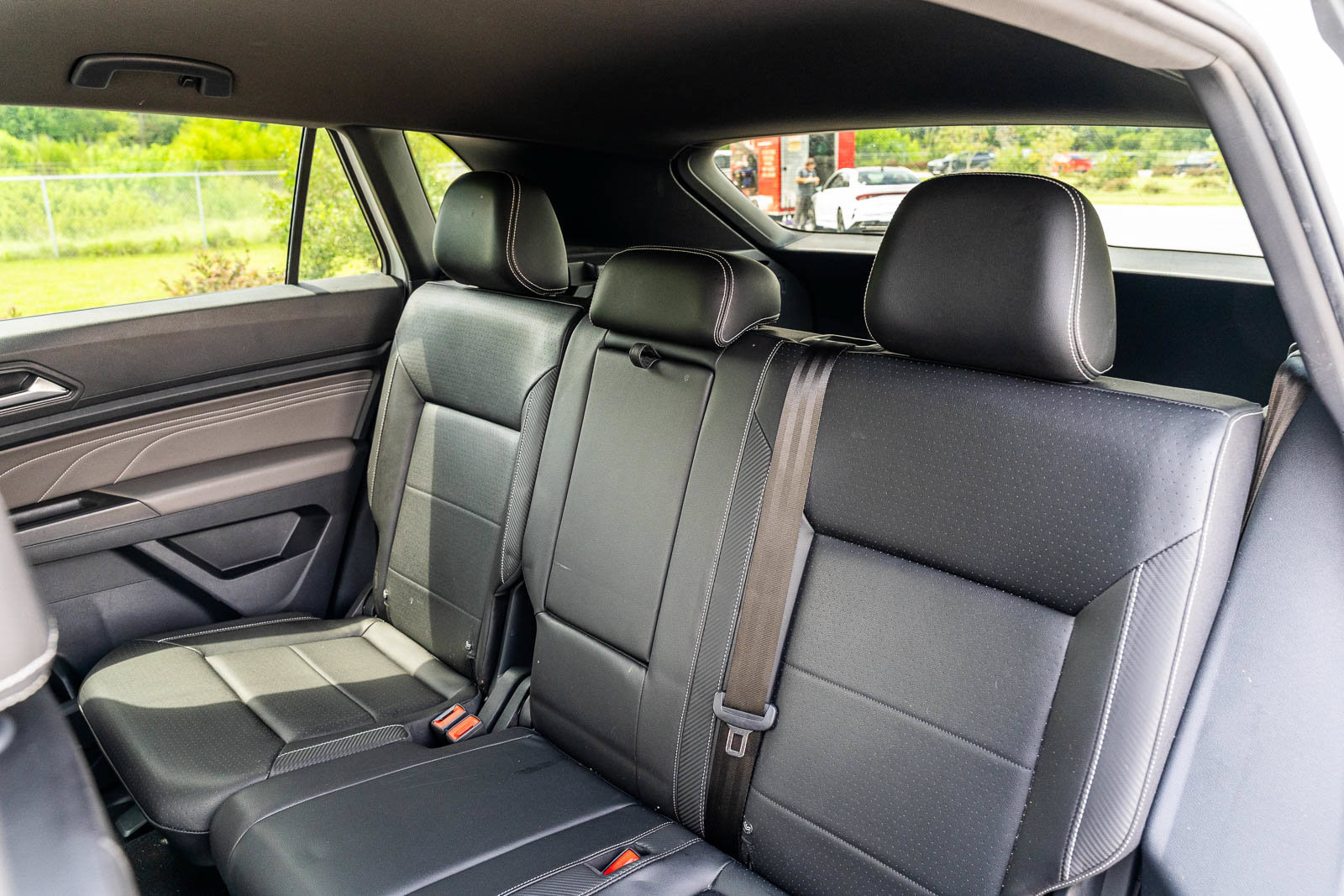 Used 2023 Volkswagen Atlas Cross Sport SE w/ Black Wheel Package FWD image 17