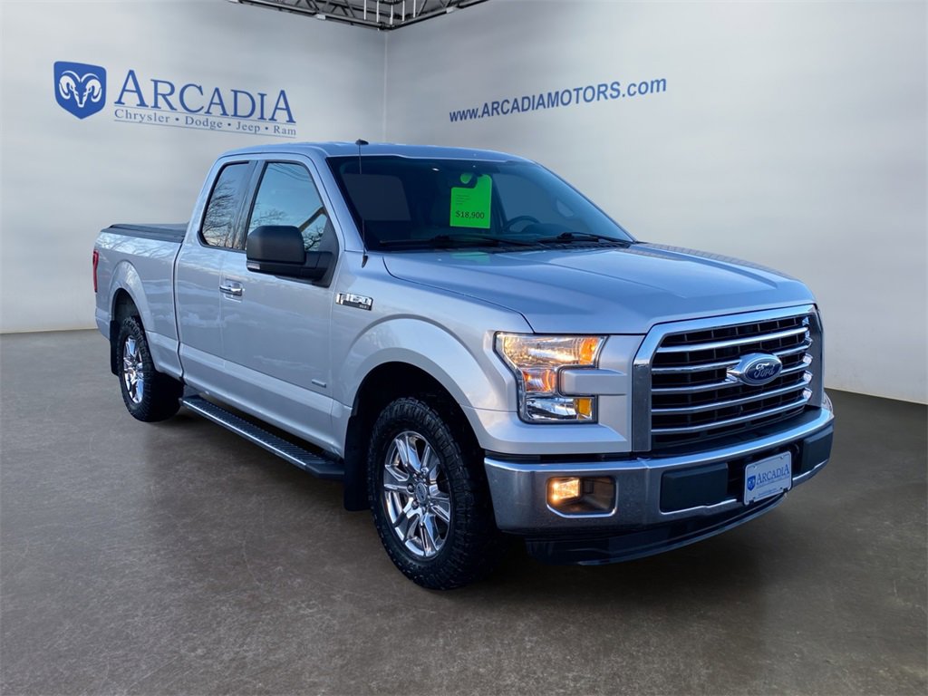 Used 2015 Ford F150 XLT w/ Equipment Group 301A Mid image 7