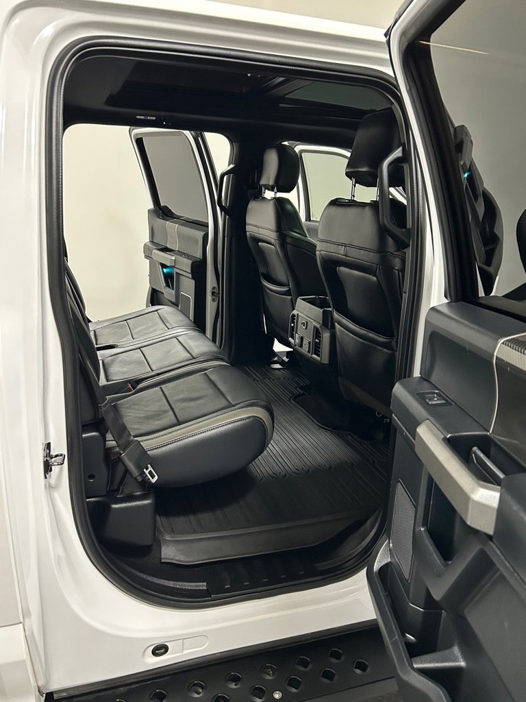 Used 2018 Ford F150 Raptor w/ Equipment Group 802A Luxury image 10