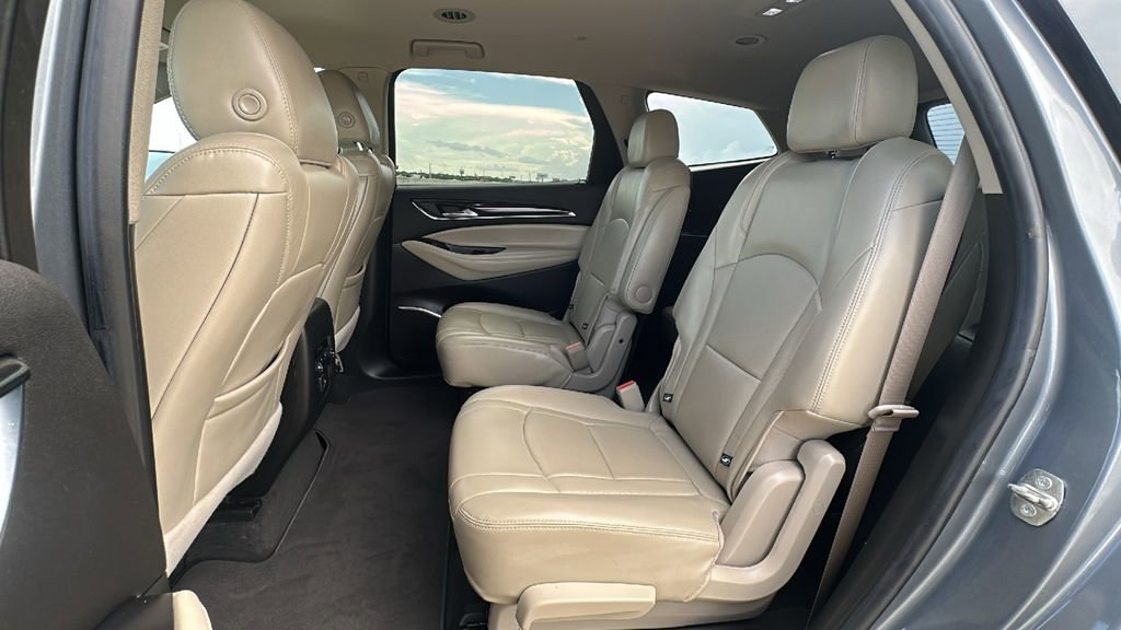 Used 2019 Buick Enclave Essence AWD/4WD image 30