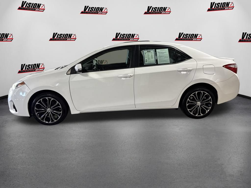 Used 2015 Toyota Corolla S FWD video 2