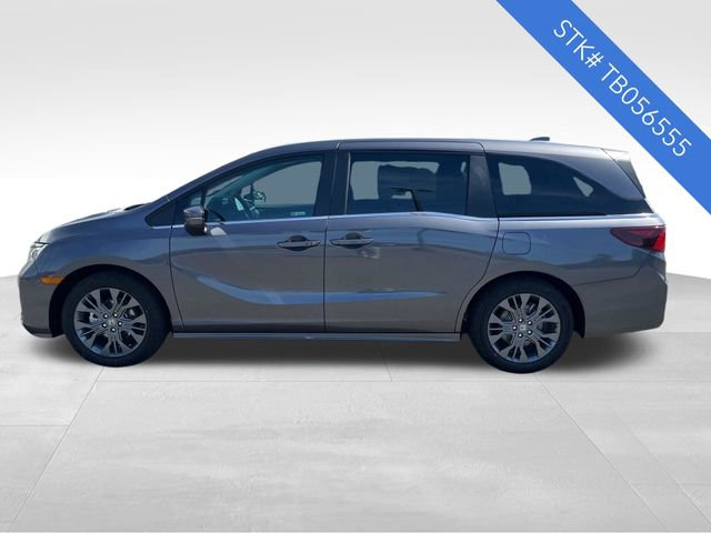 New 2026 Honda Odyssey Touring image 4