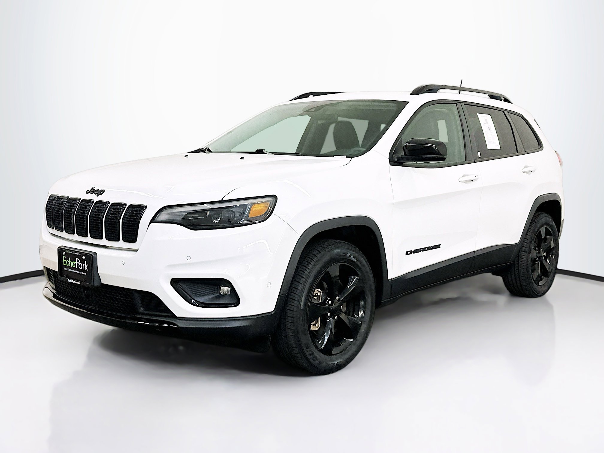 Used 2023 Jeep Cherokee Altitude Lux image 3