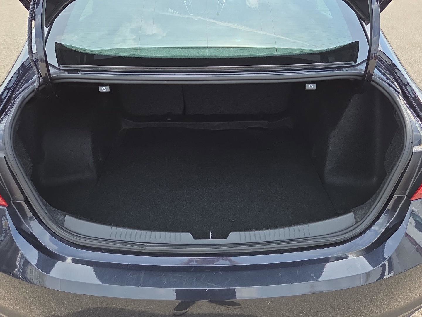 Used 2023 Chevrolet Malibu LT FWD image 5