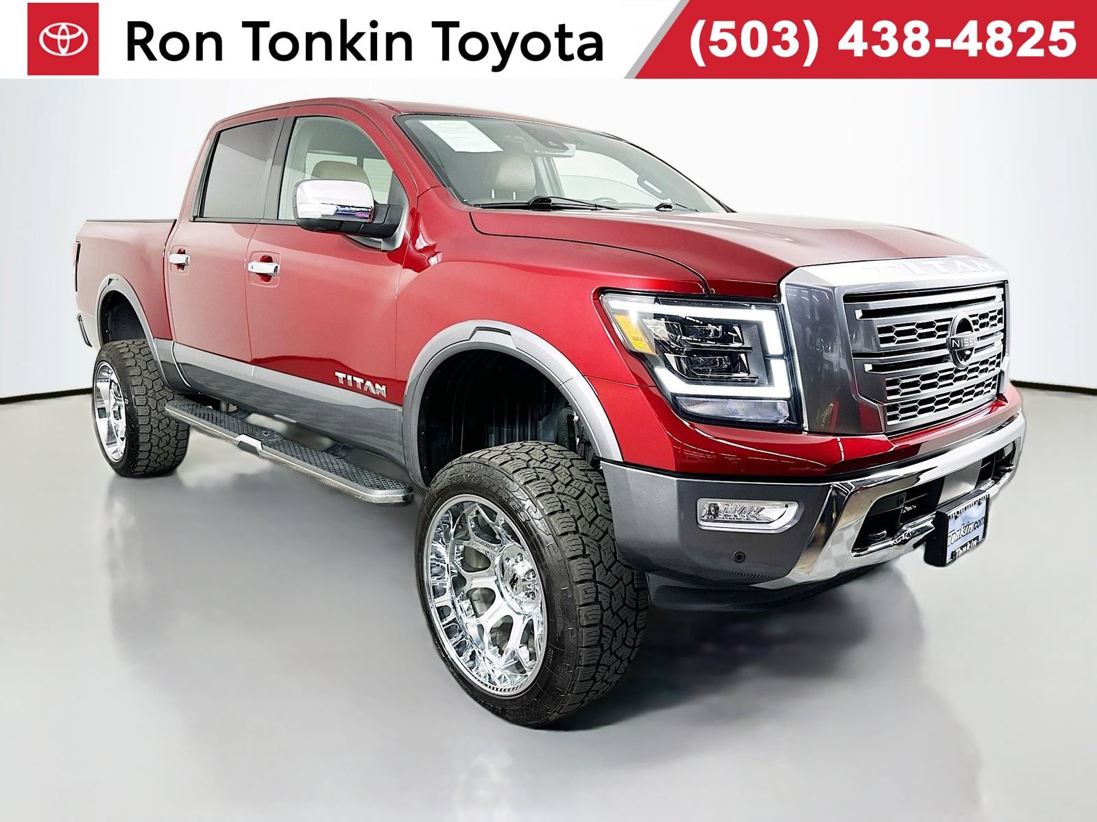 Used 2023 Nissan Titan Platinum Reserve w/ Moonroof Package AWD/4WD image 1