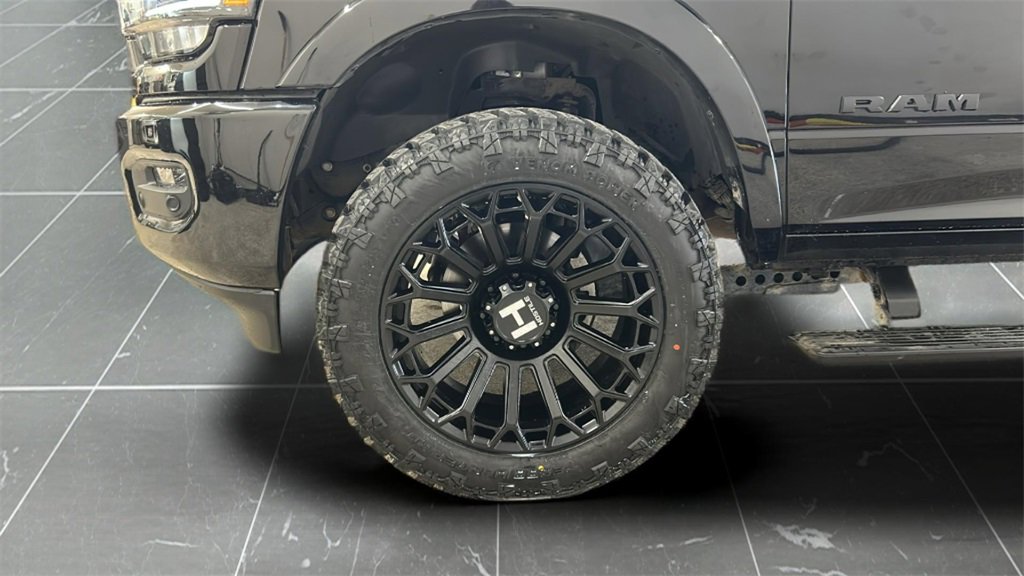 Used 2024 RAM 2500 Limited image 17