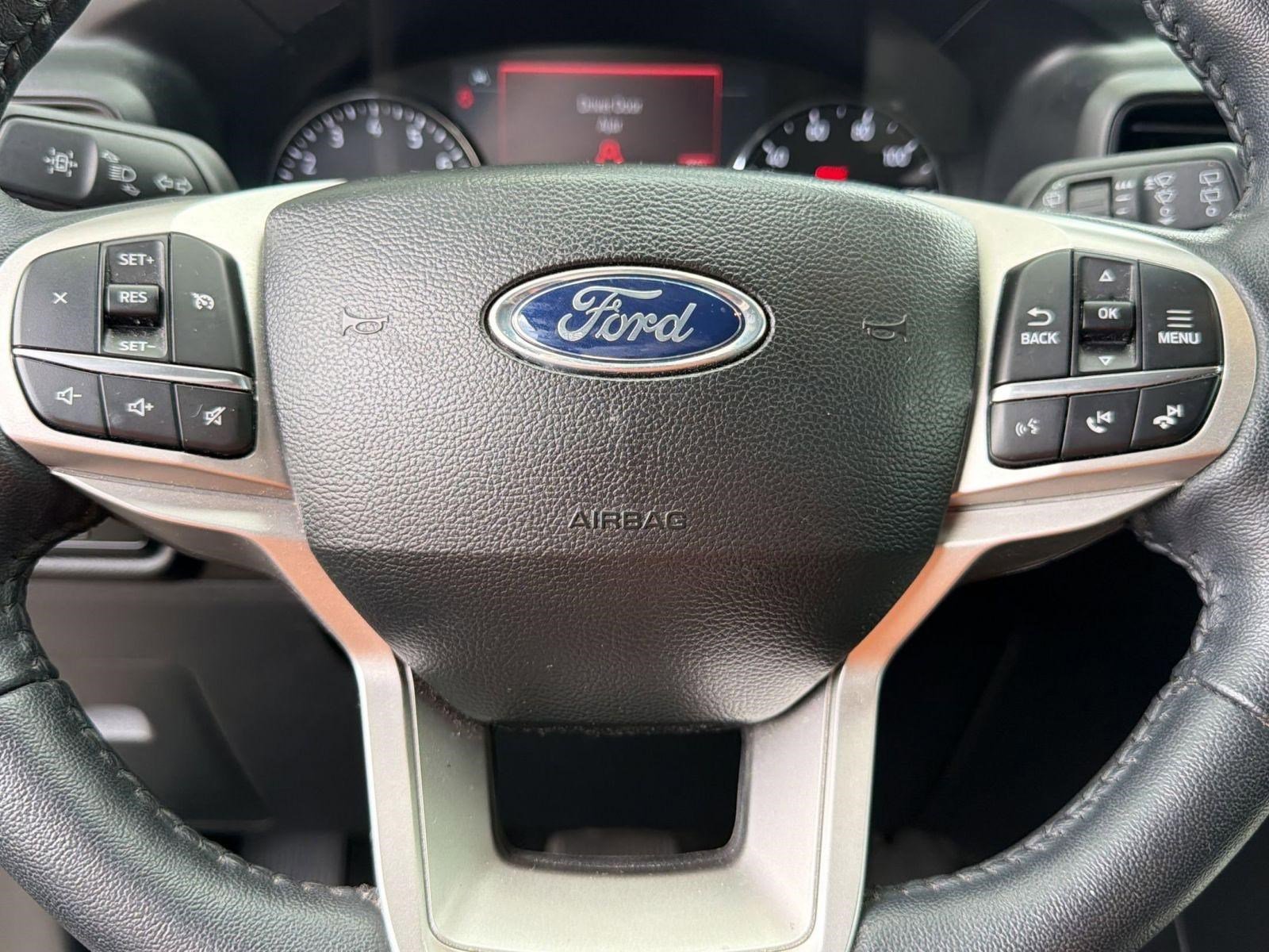 Used 2023 Ford Explorer XLT RWD image 15