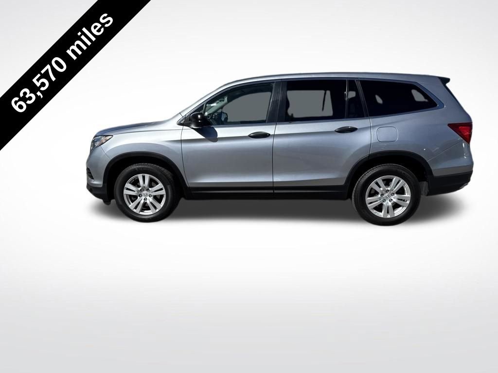 Used 2017 Honda Pilot LX image 2