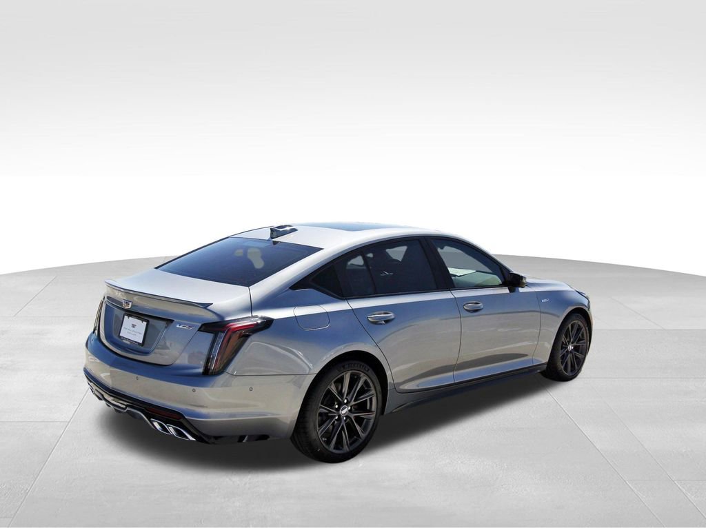 New 2026 Cadillac CT5 V image 4