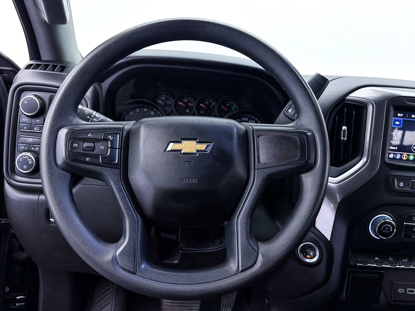Used 2024 Chevrolet Silverado 1500 Custom AWD/4WD image 26