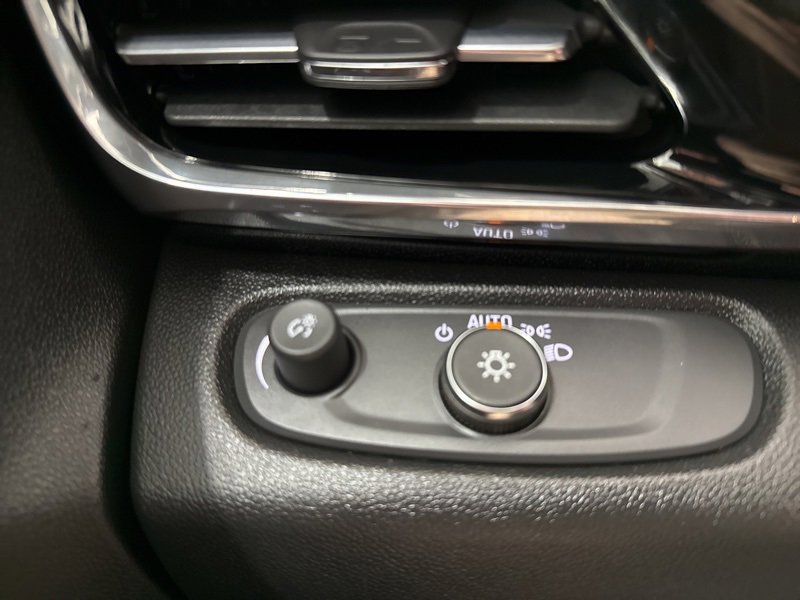 Used 2024 Buick Envista Avenir image 24