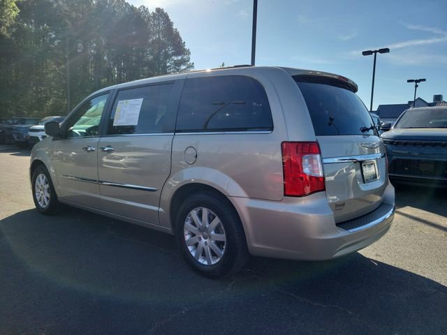 Certified 2016 Chrysler Town & Country Touring w/ Driver Convenience Group image 4