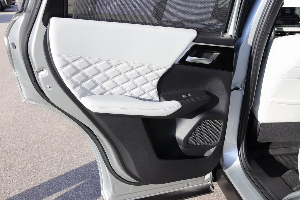 Used 2023 Mitsubishi Outlander SEL AWD/4WD image 7