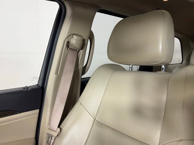 Used 2017 Jeep Grand Cherokee Limited w/ Luxury Group II image 22