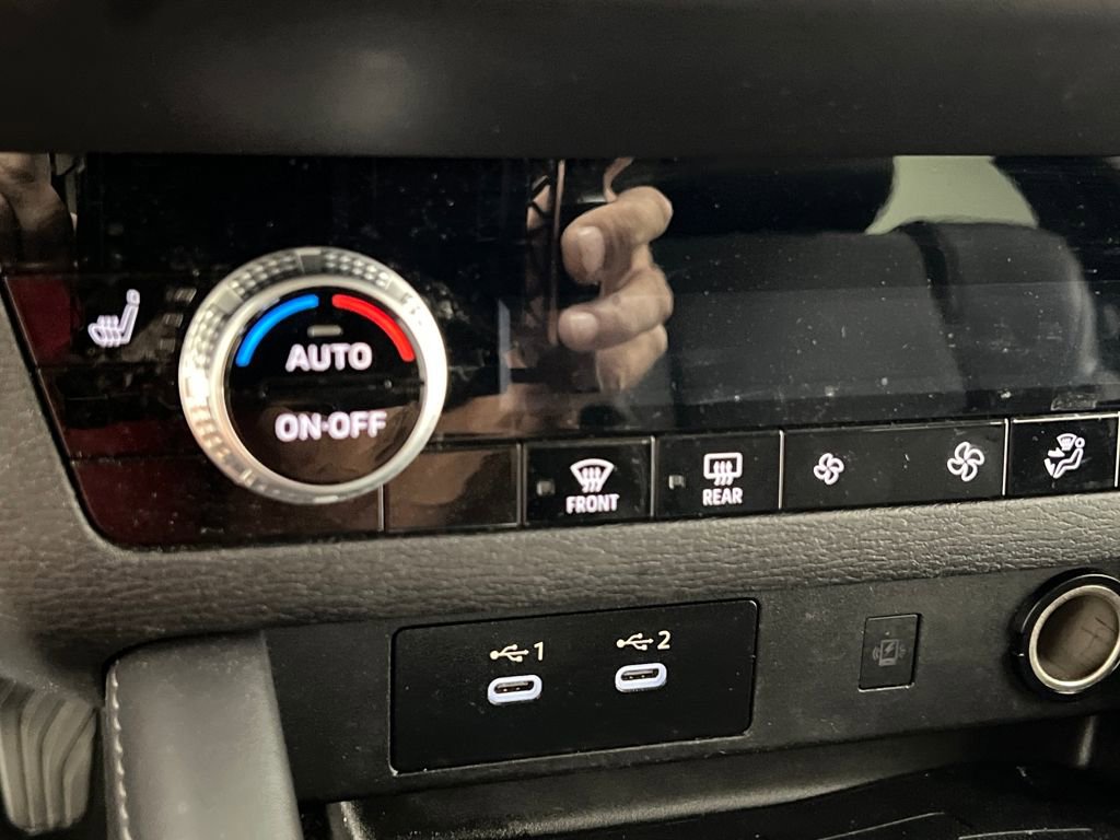 Used 2025 Mitsubishi Outlander SE image 50