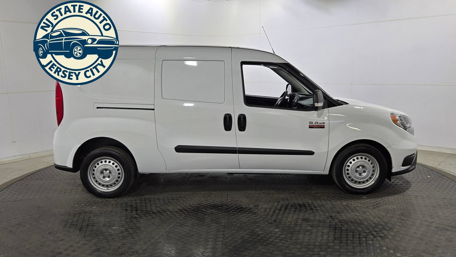 Used 2022 RAM ProMaster City Tradesman FWD image 8