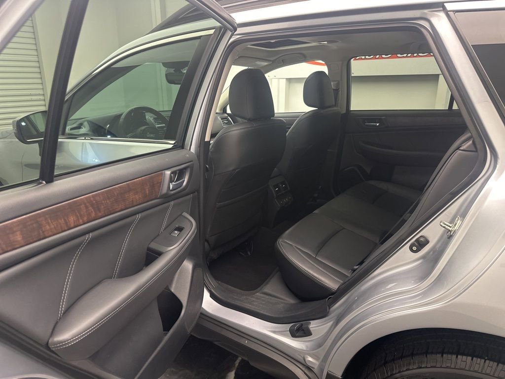 Used 2019 Subaru Outback 2.5i Limited w/ Popular Package #2 image 6