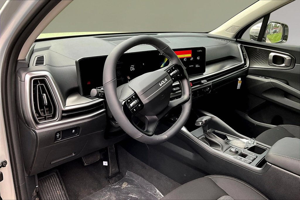 New 2026 Kia Sorento LX FWD image 7