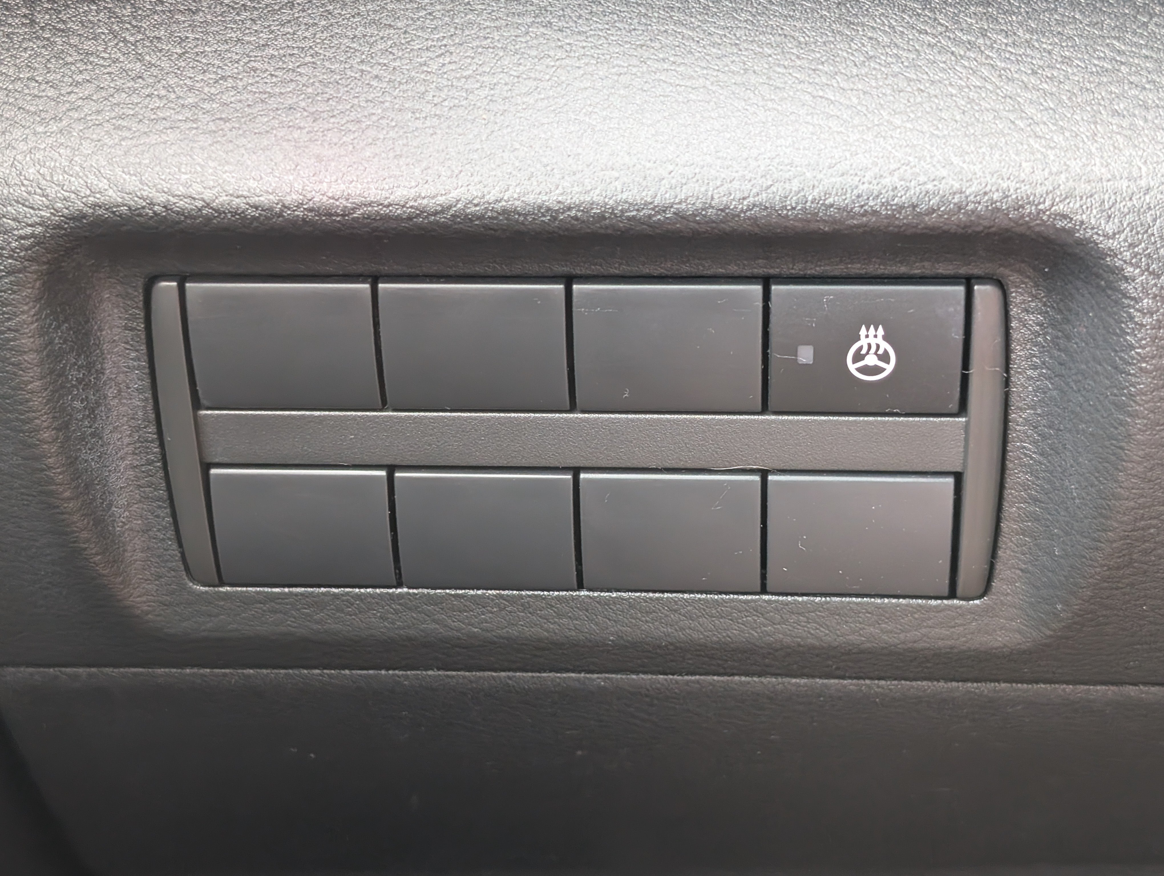 Used 2021 Nissan Kicks SR w/ SR Premium Package FWD image 20