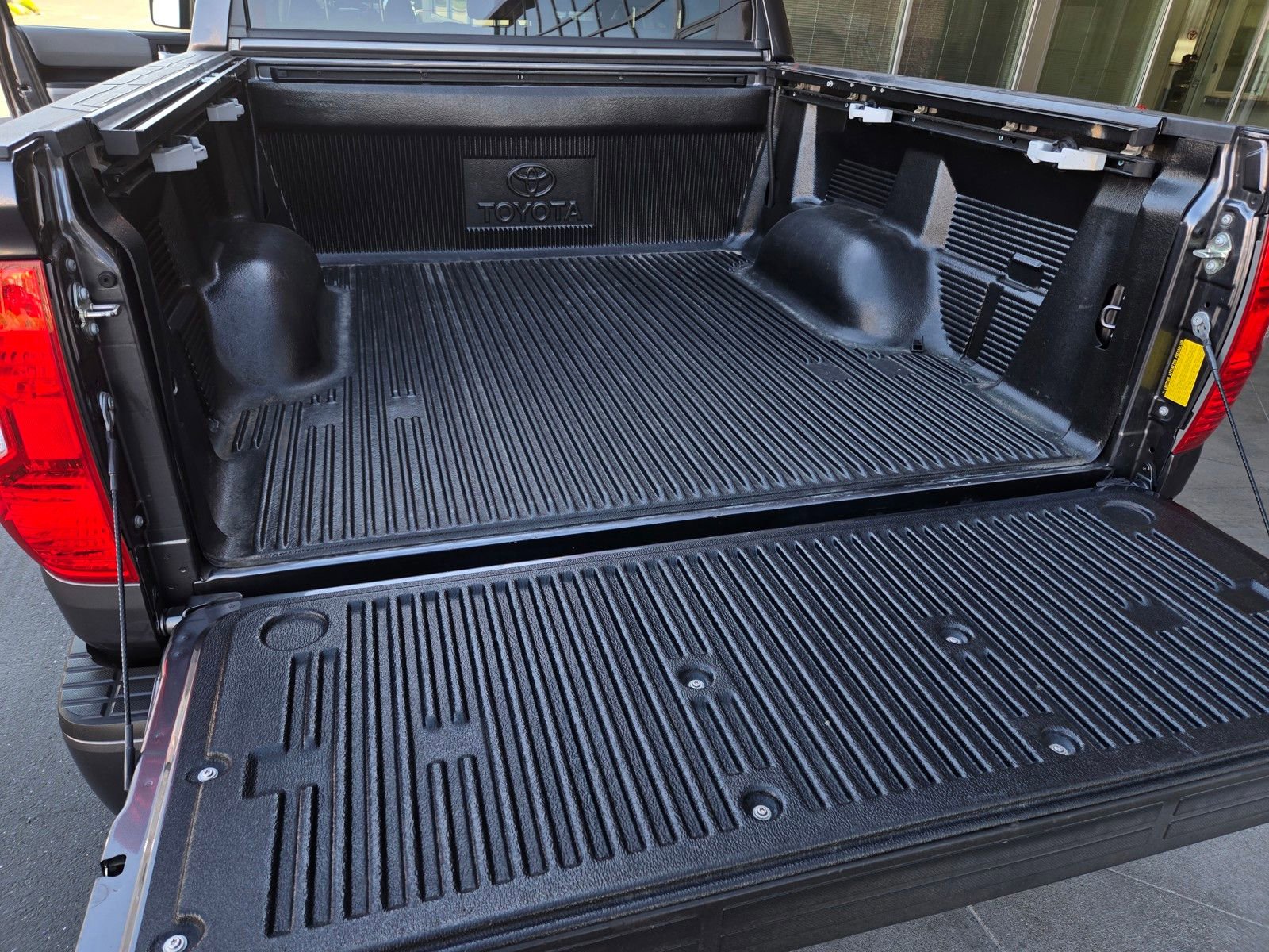 Certified 2019 Toyota Tundra Limited w/ Limited Premium Package image 28