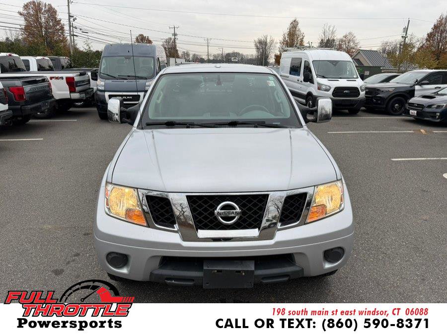 Used 2015 Nissan Frontier SV image 4