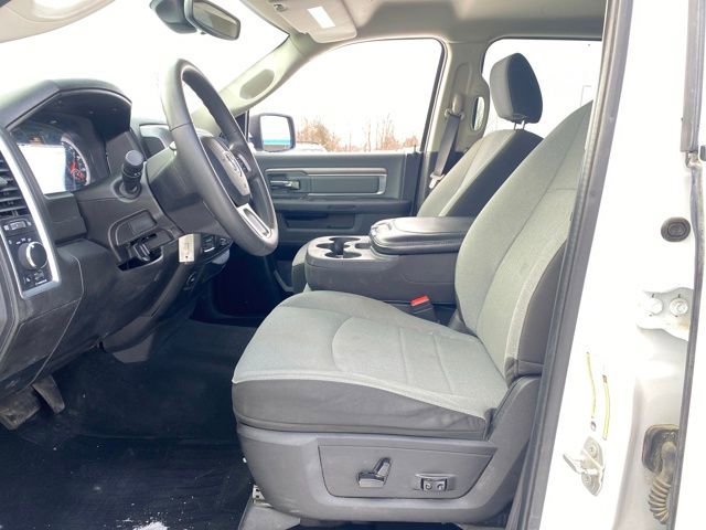 Used 2023 RAM 1500 Classic SLT w/ Protection Group AWD/4WD image 15