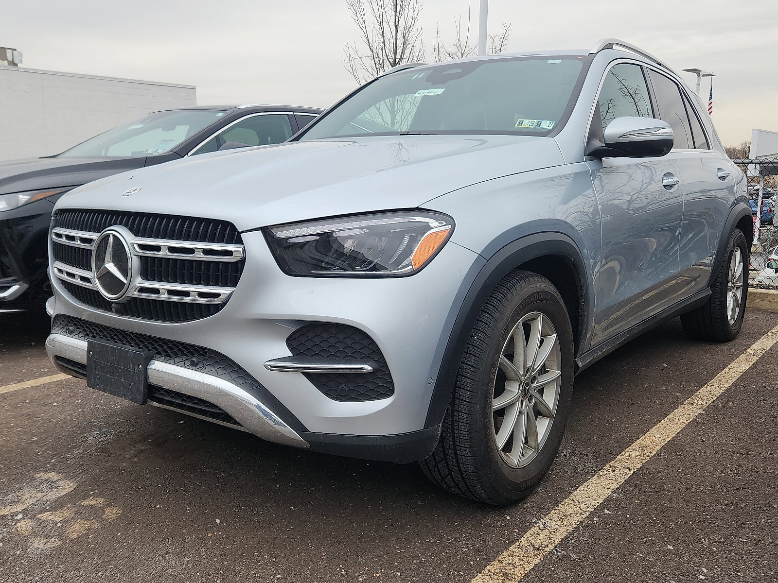 Used 2024 Mercedes-Benz GLE 450e 4MATIC image 3