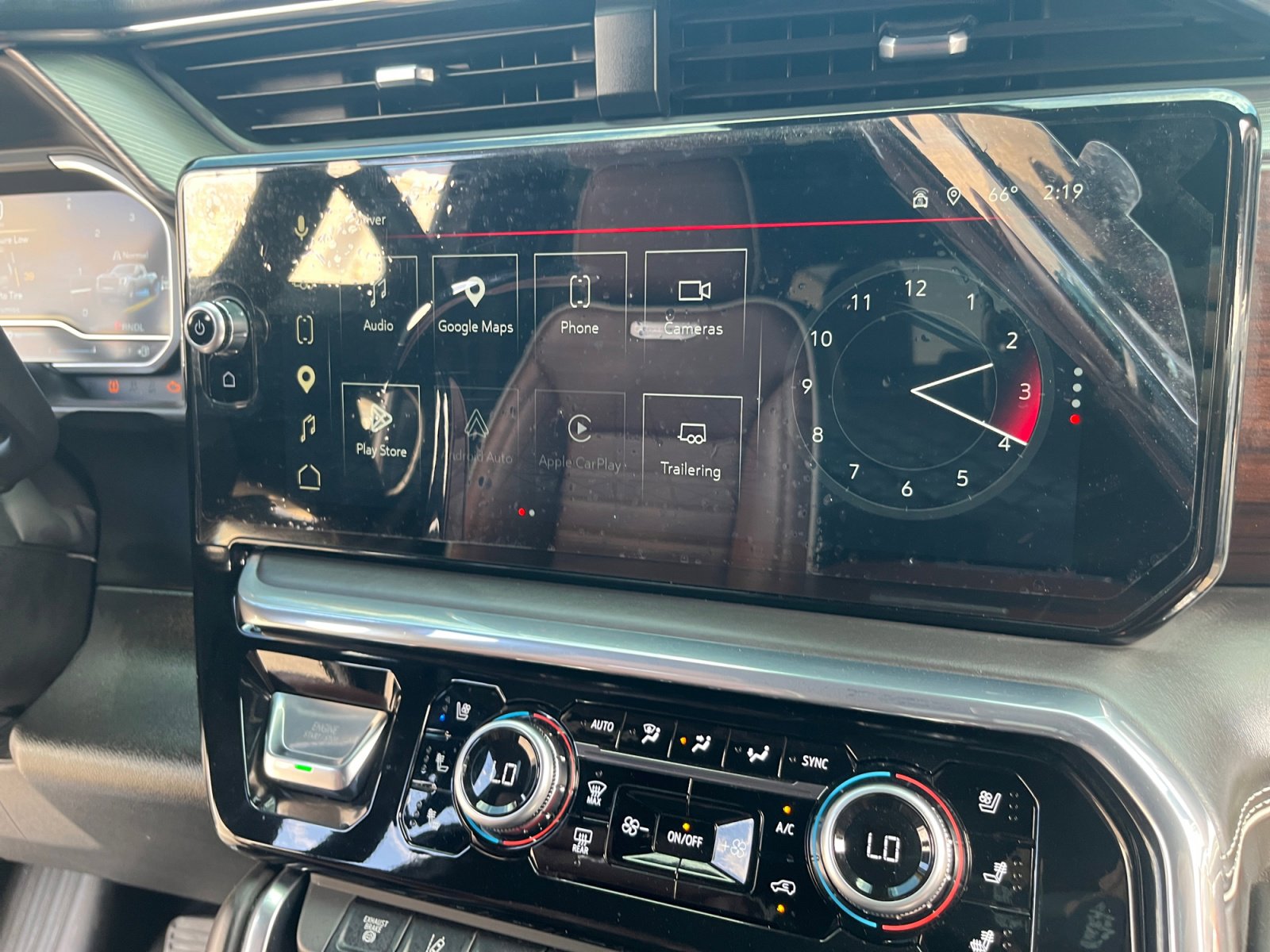 Used 2024 GMC Sierra 3500 Denali Ultimate image 28