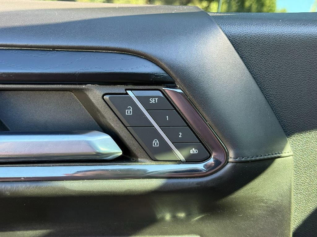 Used 2024 GMC Sierra 1500 AT4X image 25