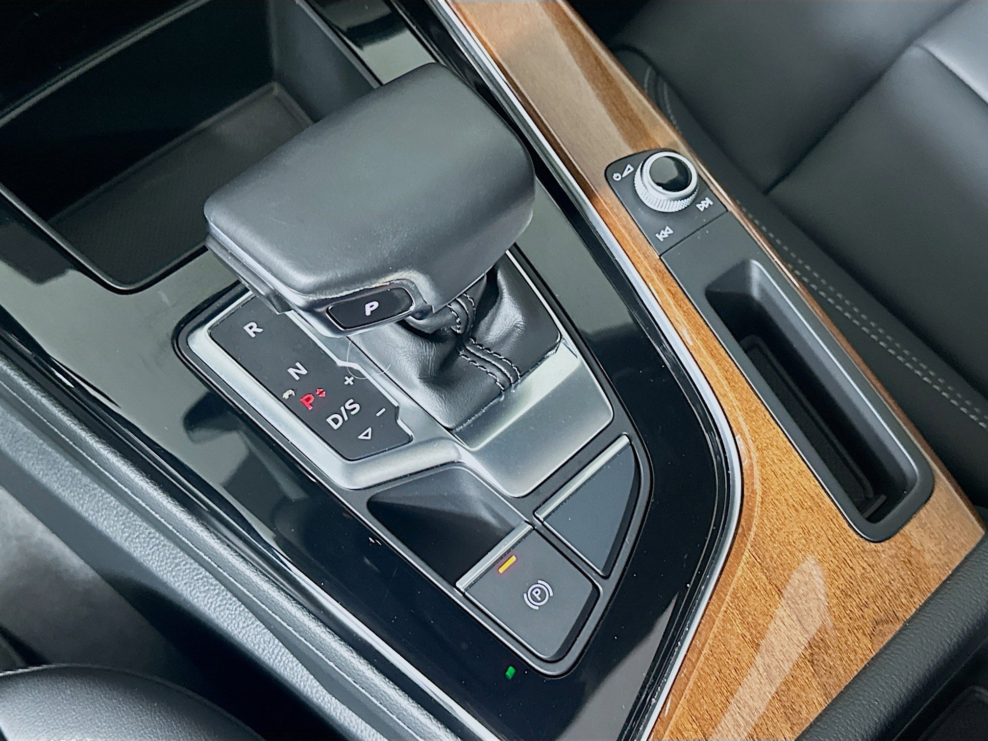 Used 2022 Audi A5 2.0T Premium w/ Convenience Package image 24