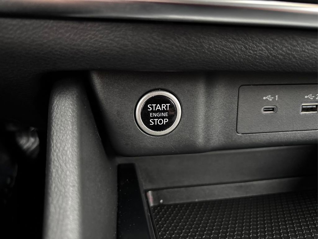 Used 2023 Nissan Rogue SV AWD/4WD image 28