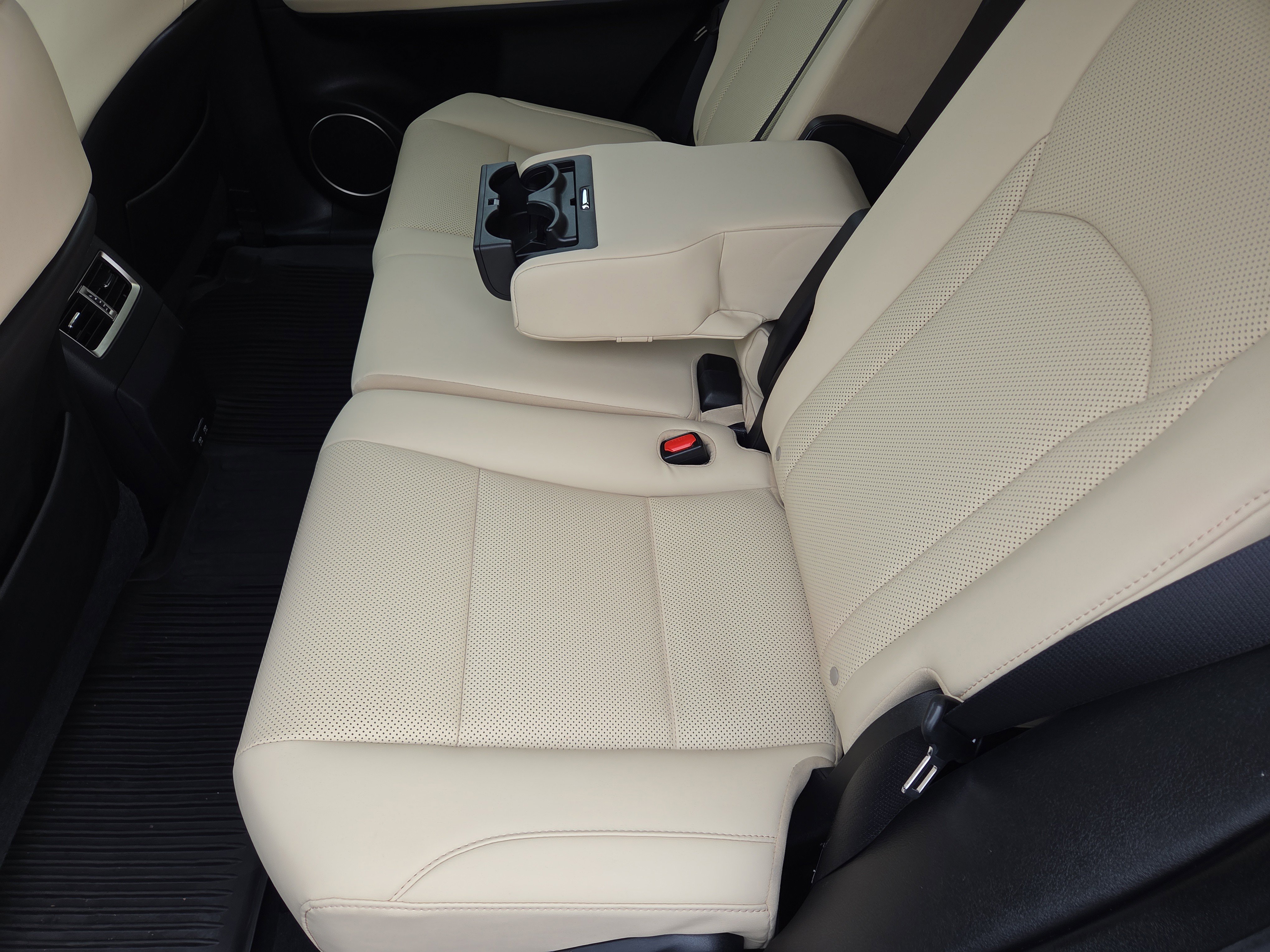 Certified 2022 Lexus RX 350 AWD w/ Premium Package image 22