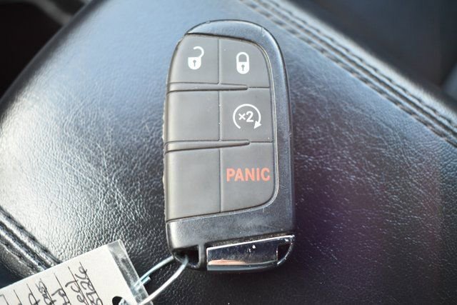 Used 2023 Jeep Compass Limited image 30