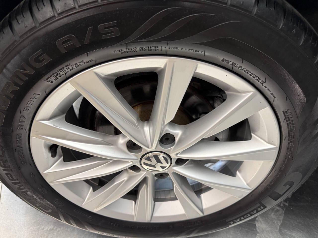 Used 2018 Volkswagen Tiguan Limited w/ Premium Package AWD/4WD image 28