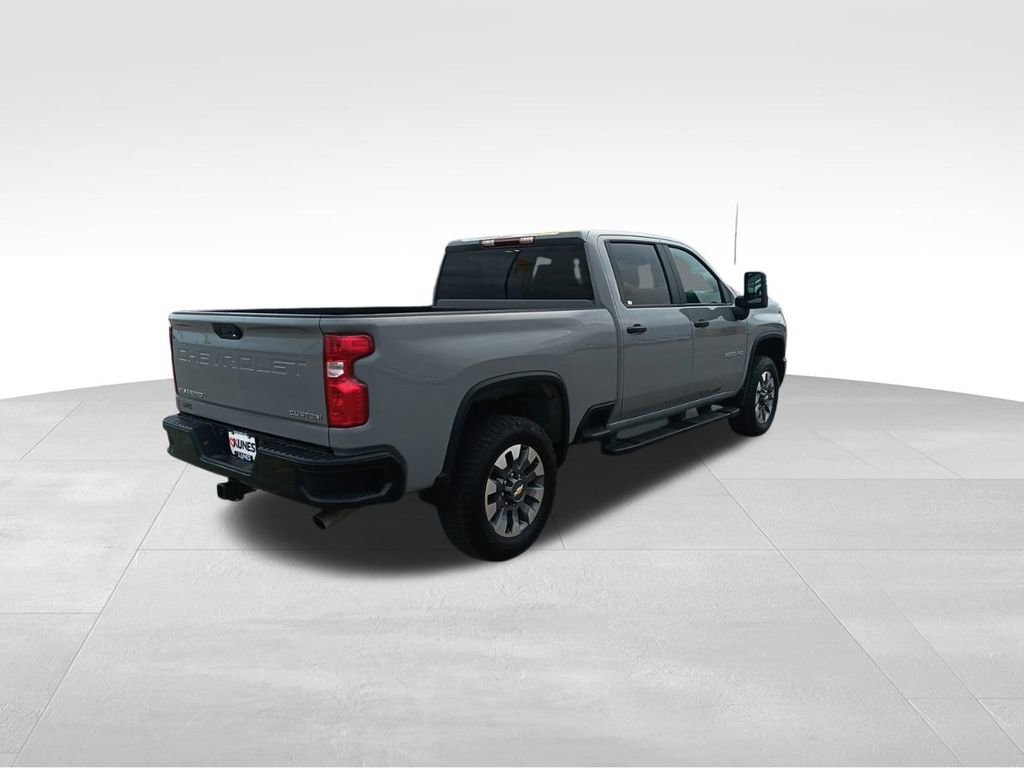 Used 2025 Chevrolet Silverado 2500 Custom w/ Custom Value Package image 6