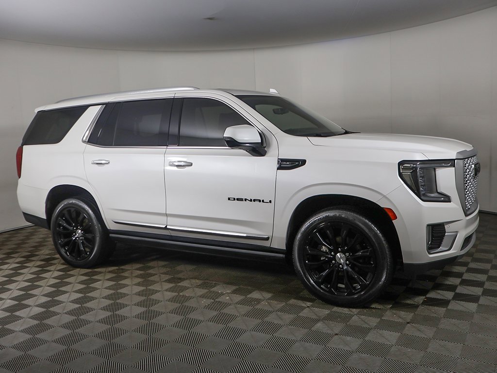 Used 2021 GMC Yukon Denali w/ Denali Premium Package image 27