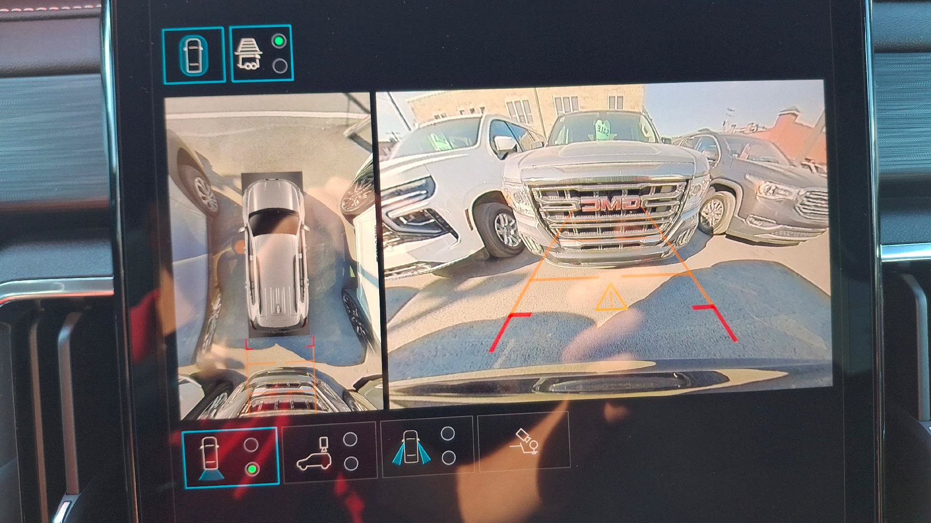 Used 2025 GMC Acadia Elevation AWD/4WD image 20