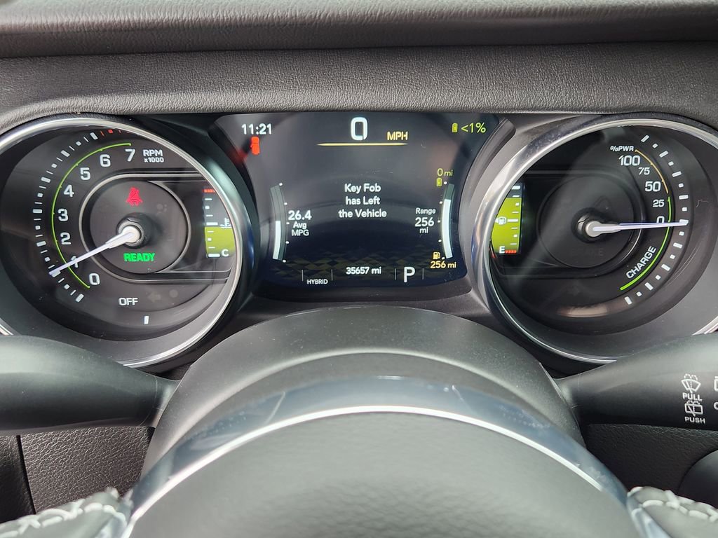 Used 2023 Jeep Wrangler Unlimited Sahara w/ Cold Weather Group AWD/4WD image 7