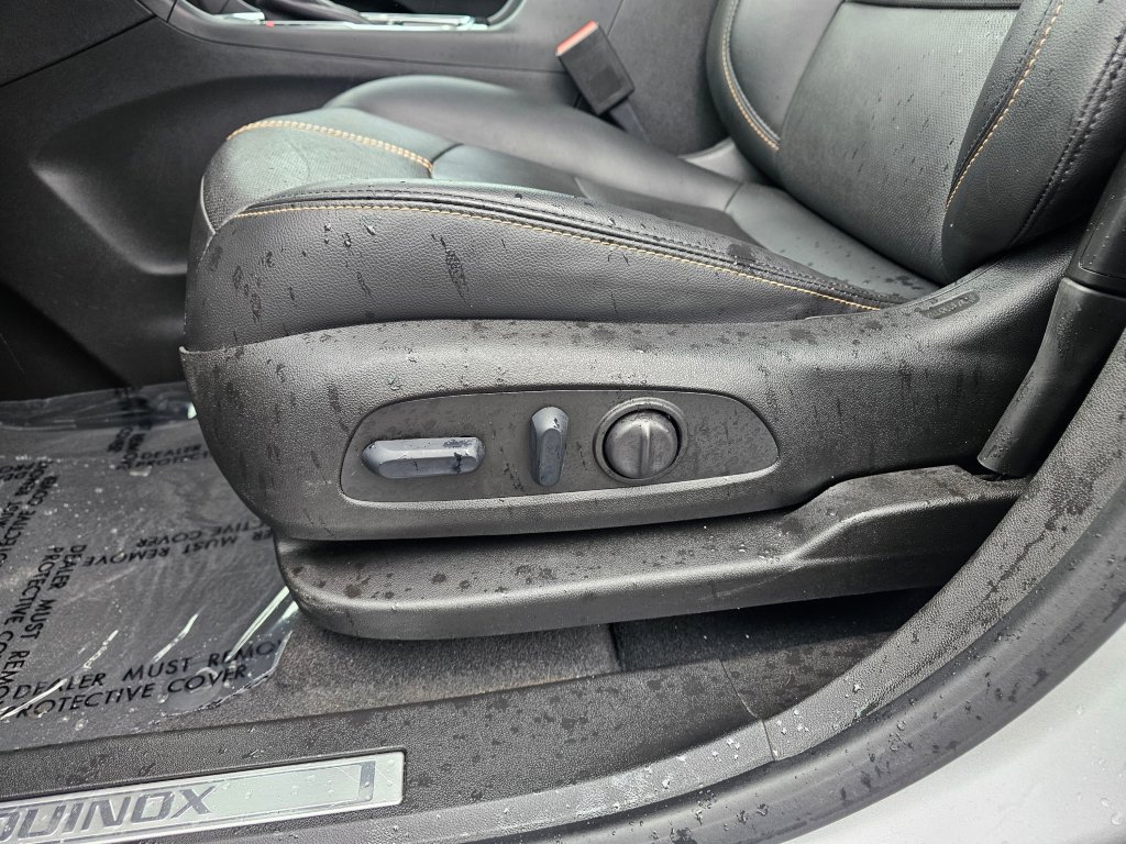 Used 2022 Chevrolet Equinox Premier w/ LPO, Cargo Package AWD/4WD image 29