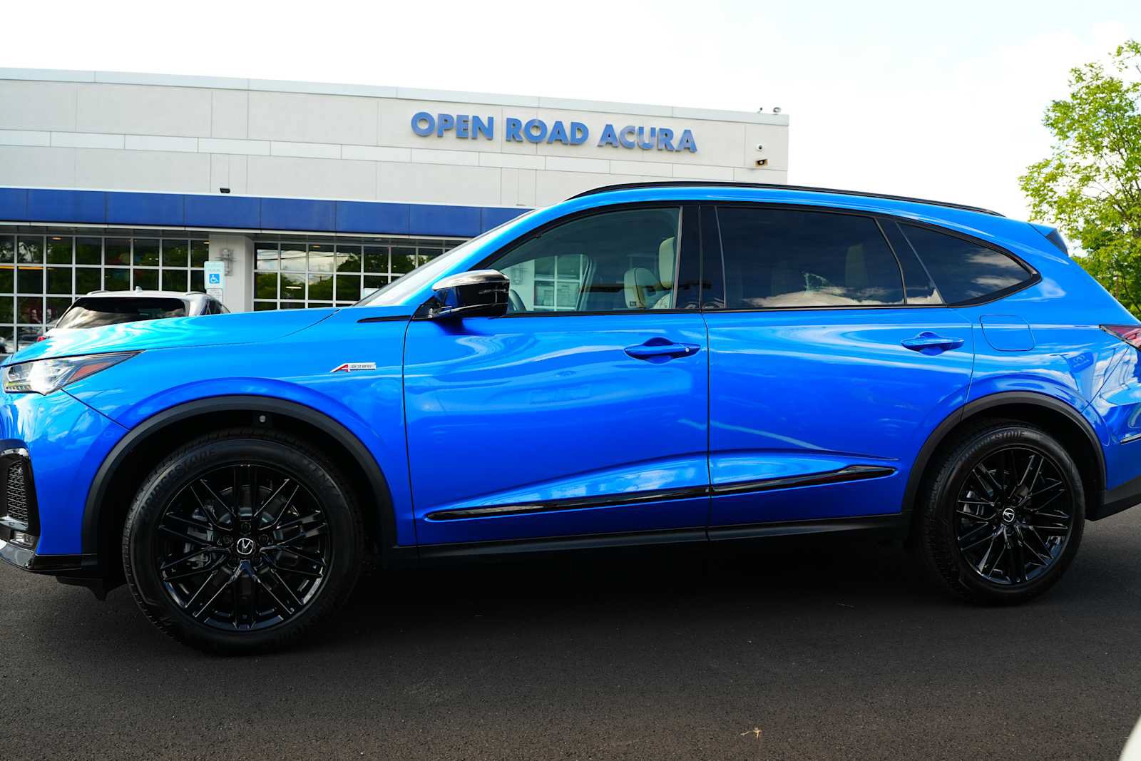 Certified 2026 Acura MDX A-Spec w/ Advance Package AWD/4WD image 4