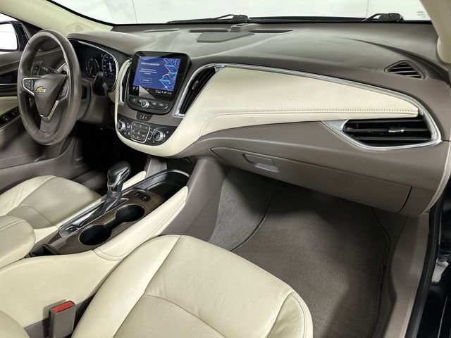 Used 2024 Chevrolet Malibu LT FWD image 30