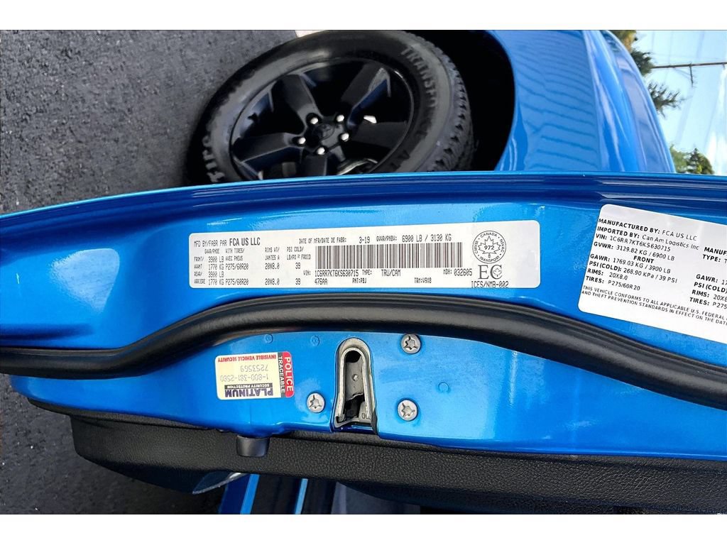 Used 2019 RAM 1500 Express w/ Hydro Blue Sport Package AWD/4WD image 31