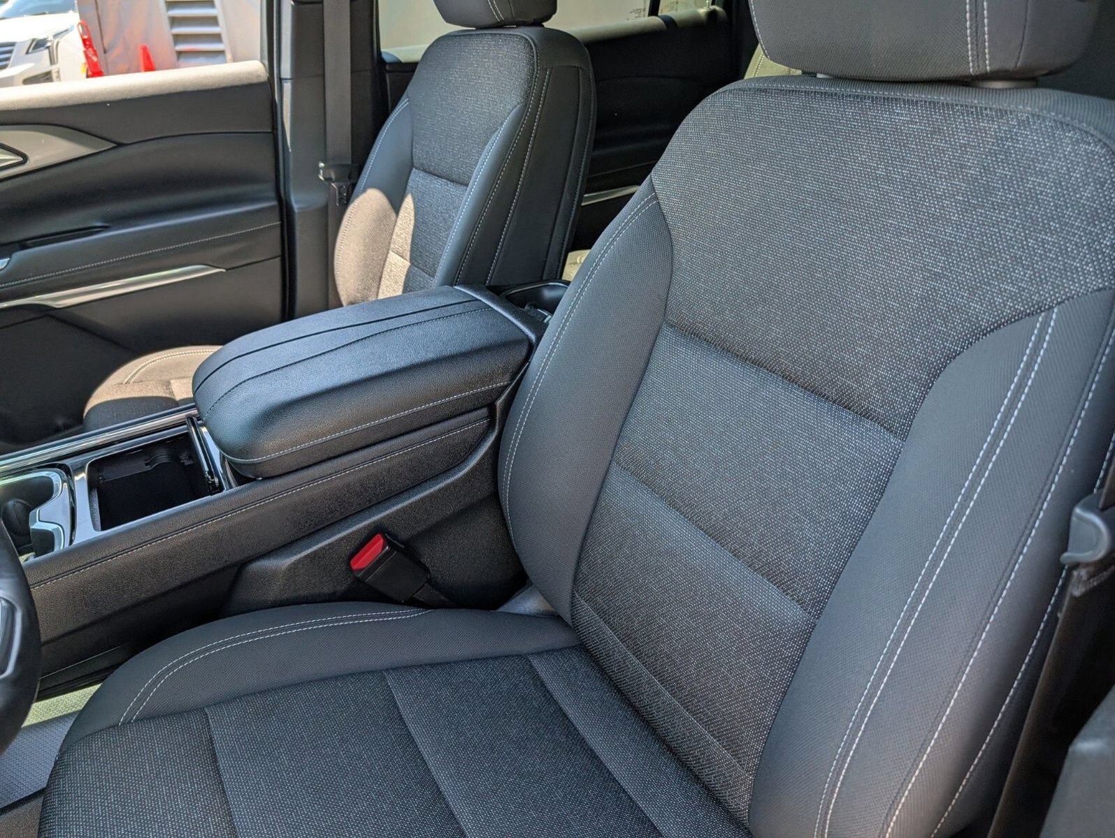 Used 2024 Chevrolet Traverse LS FWD image 16