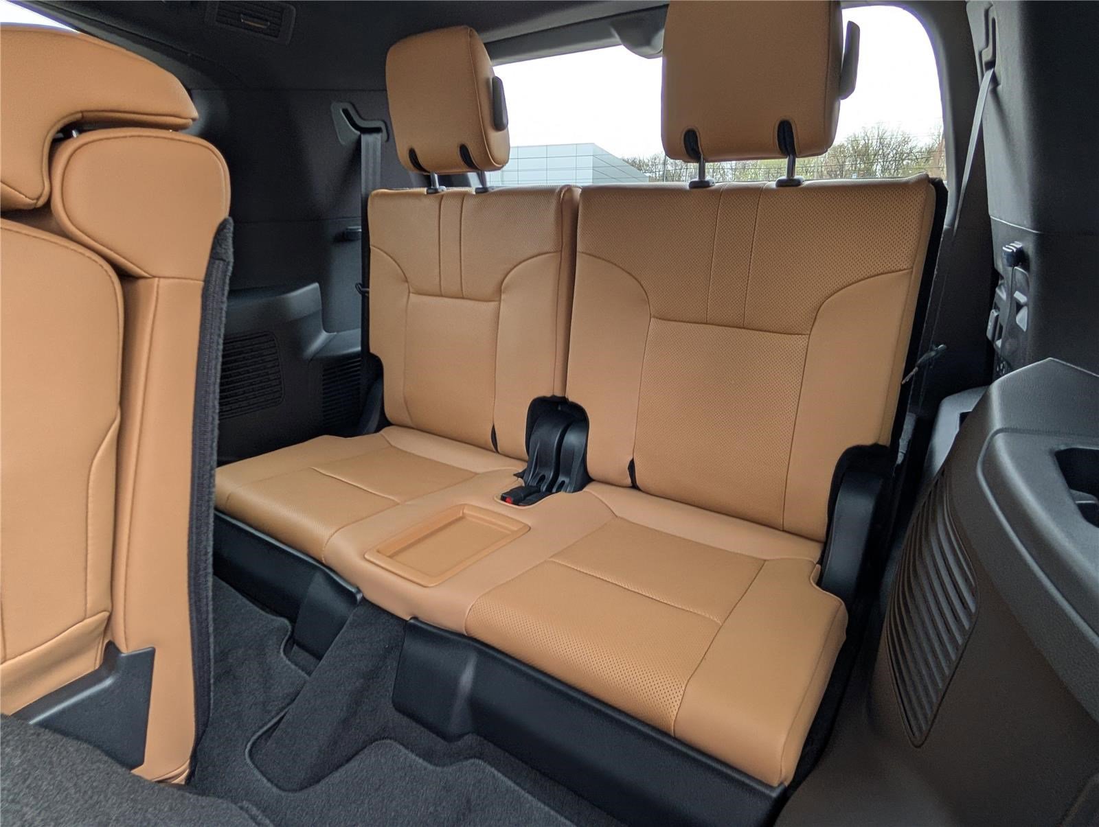 New 2026 Lexus LX 700h Luxury image 12