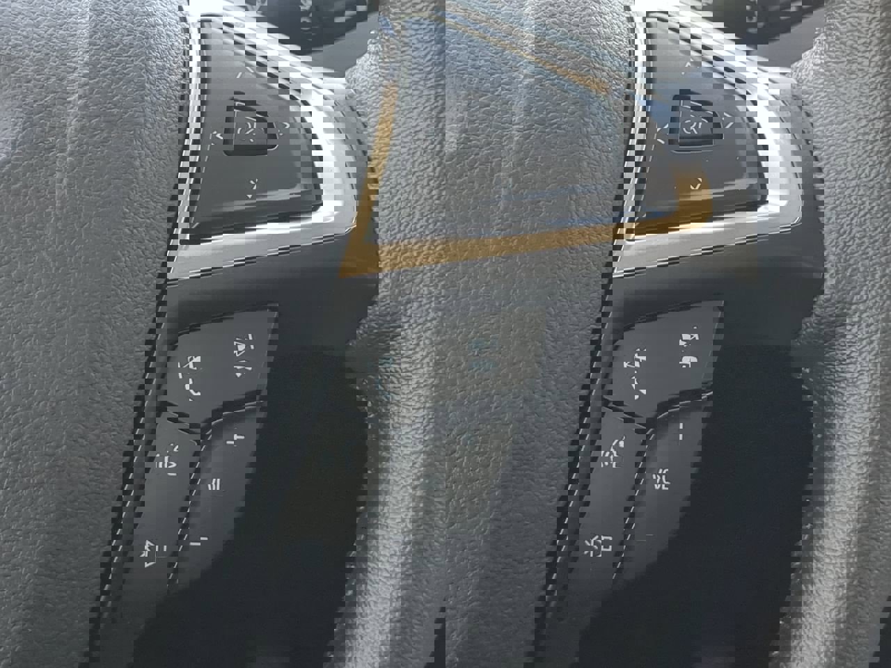 Certified 2024 Ford Edge SEL w/ Convenience Package AWD/4WD image 24