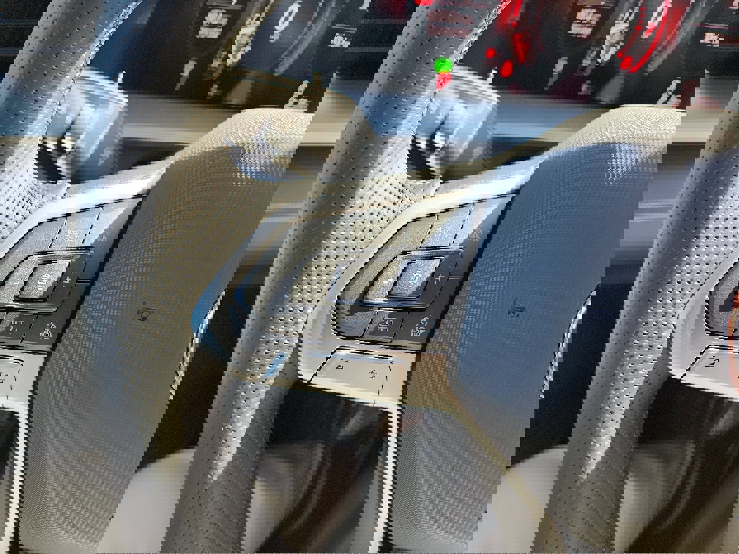 New 2026 Volkswagen Tiguan SE R-Line image 21