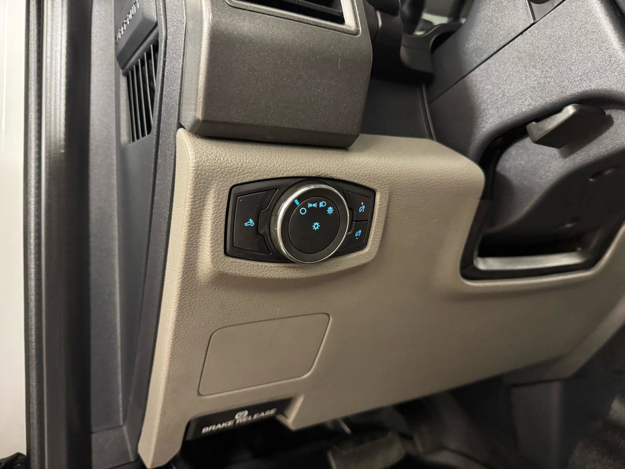Used 2022 Ford F350 XL w/ STX Appearance Package AWD/4WD image 19