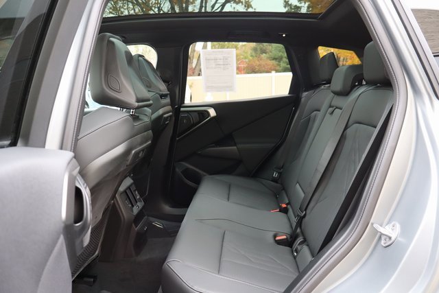 Used 2025 BMW X3 xDrive30i w/ Premium Package image 11