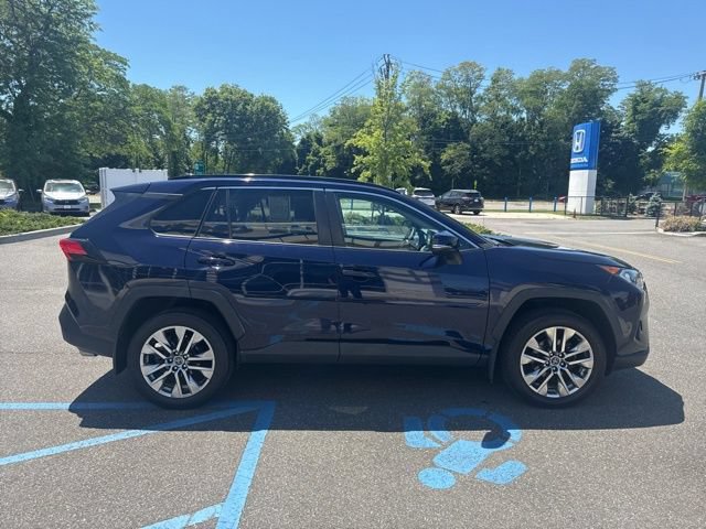 Used 2020 Toyota RAV4 XLE Premium AWD/4WD image 9