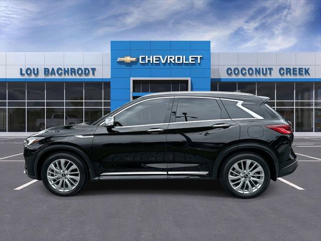Used 2023 INFINITI QX50 Luxe w/ Accent Package FWD image 5